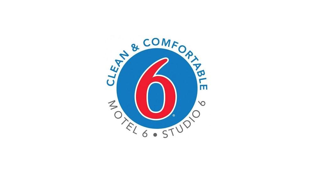 Motel 6-Clute, Tx Bagian luar foto