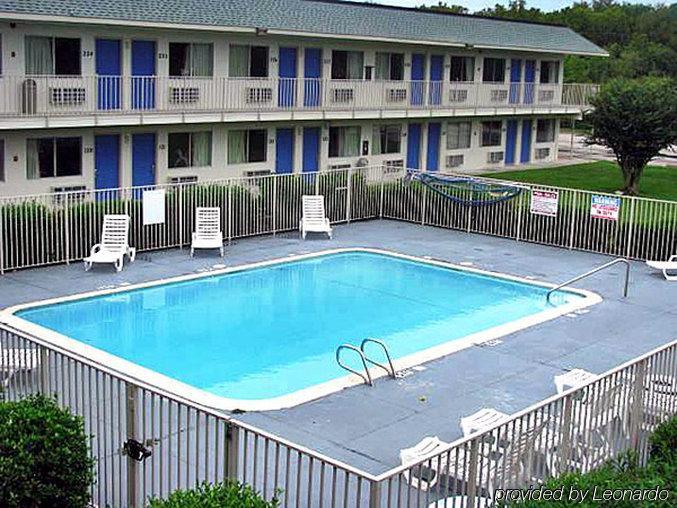 Motel 6-Clute, Tx Bagian luar foto